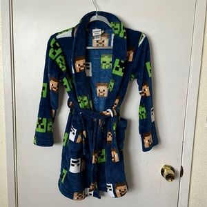 Minecraft boy night robe size: Large (10 - 12)